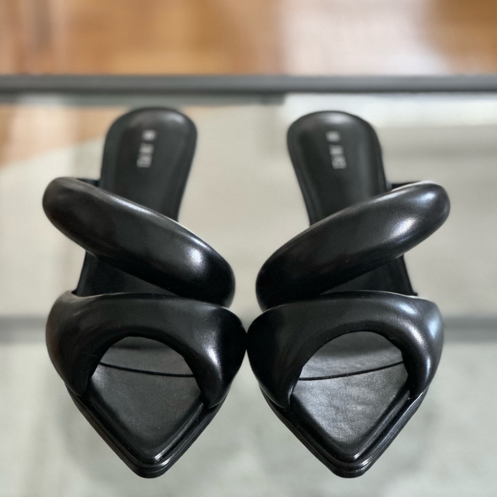 JW PEI never worn black mules